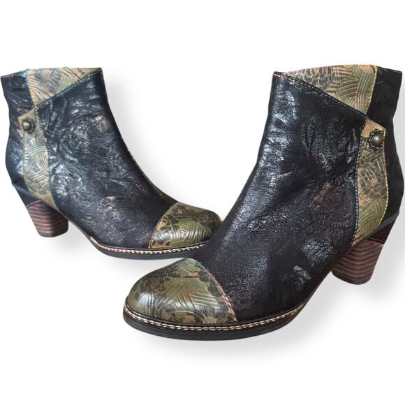 L'Artiste Waterlily Genuine Leather Upper Embossed Bootie Black Women's Size 37 - Picture 1 of 16